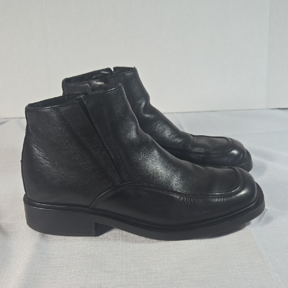 Kenneth Cole Reaction Black Leather Pull On Men's  Boots Size 8.5